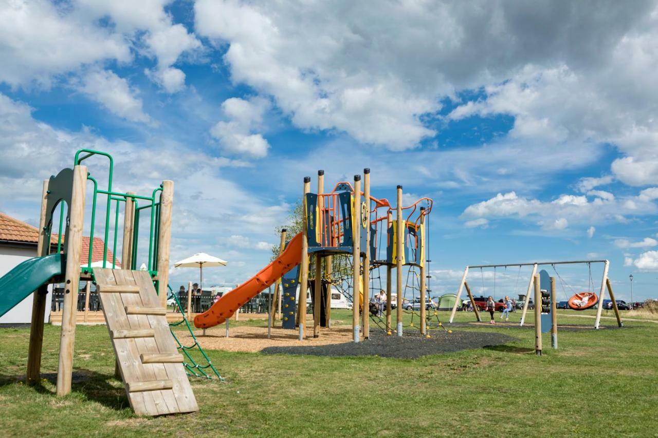 Camping Pods, Seaview Holiday Park وايتستابل المظهر الخارجي الصورة